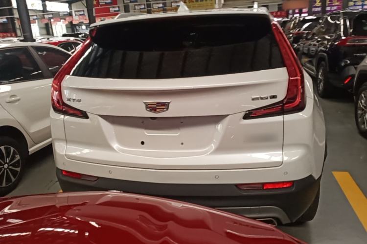 Used Cadillac XT4 2021 28T Two-Wheel Drive Luxury Version Rear