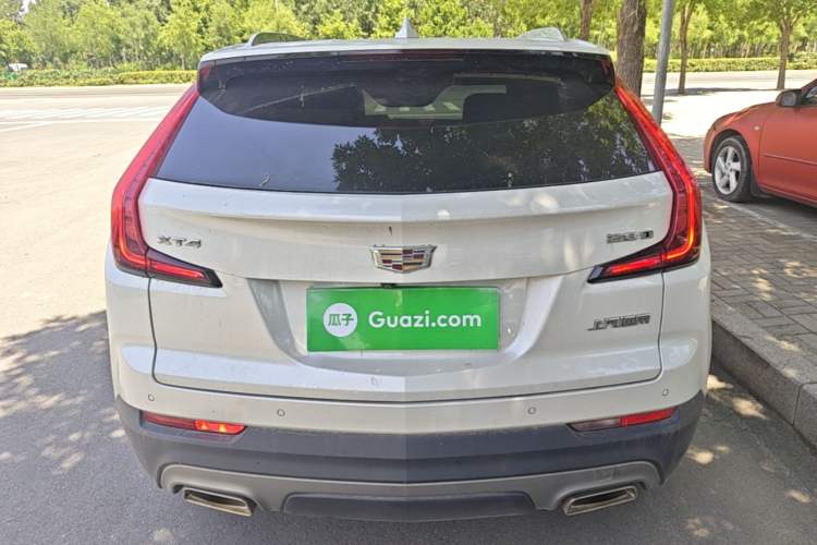 Used Cadillac XT4 2021 28T Two-Wheel Drive Luxury Version Rear