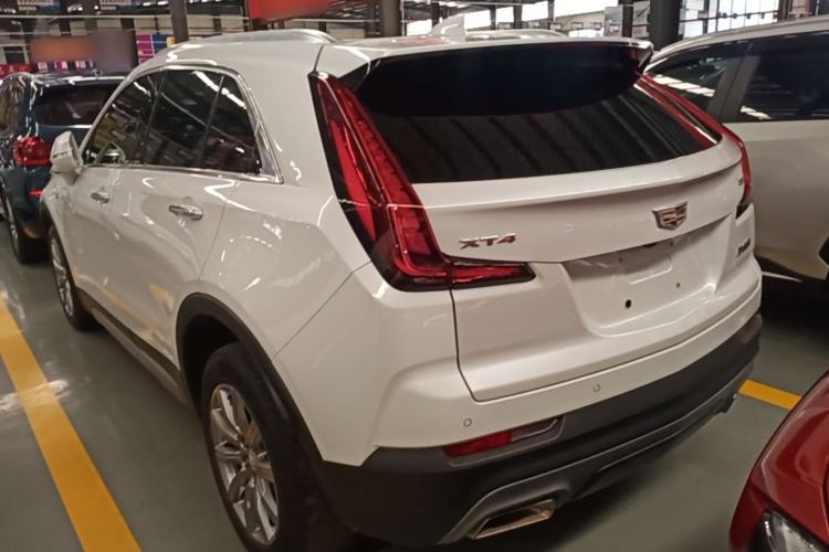 Used Cadillac XT4 2021 28T Two-Wheel Drive Luxury Version Rear Left 45 Deg