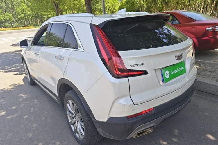 Used Cadillac XT4 2021 28T Two-Wheel Drive Luxury Version Rear Left 45 Deg