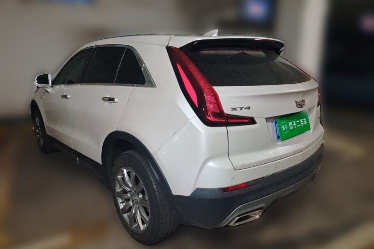 Used Cadillac XT4 2021 28T Two-Wheel Drive Luxury Version Rear Left 45 Deg