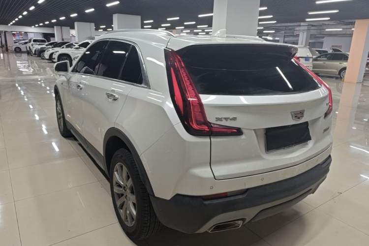 Used Cadillac XT4 2021 28T Two-Wheel Drive Luxury Version Rear Left 45 Deg