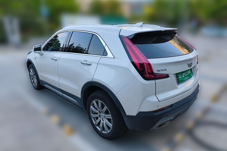 Used Cadillac XT4 2021 28T Two-Wheel Drive Luxury Version Rear Left 45 Deg