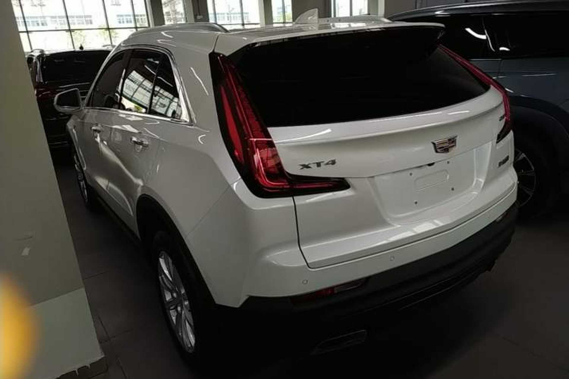 Used Cadillac XT4 2021 28T Two-Wheel Drive Tech Edition Rear Left 45 Deg