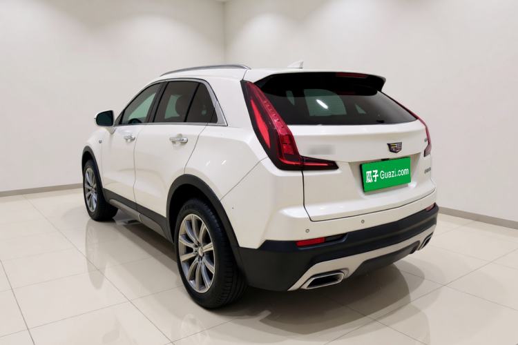 Used Cadillac XT4 2021 28T Two-Wheel Drive Luxury Version Rear Left 45 Deg