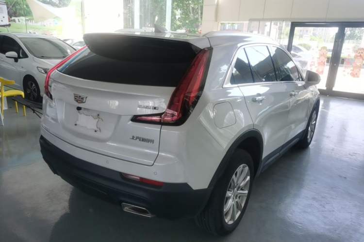 Used Cadillac XT4 2021 28T Two-Wheel Drive Tech Edition Rear Right 45 Deg