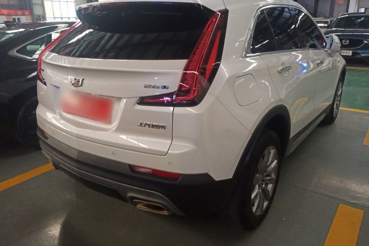 Used Cadillac XT4 2021 28T Two-Wheel Drive Luxury Version Rear Right 45 Deg