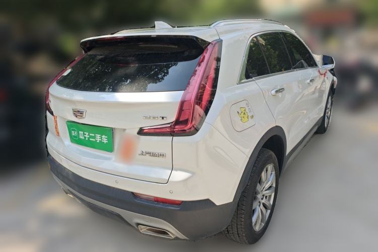 Used Cadillac XT4 2021 28T Two-Wheel Drive Luxury Version Rear Right 45 Deg