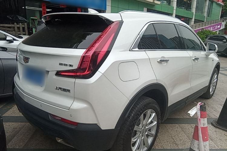 Used Cadillac XT4 2021 28T Two-Wheel Drive Tech Edition Rear Right 45 Deg