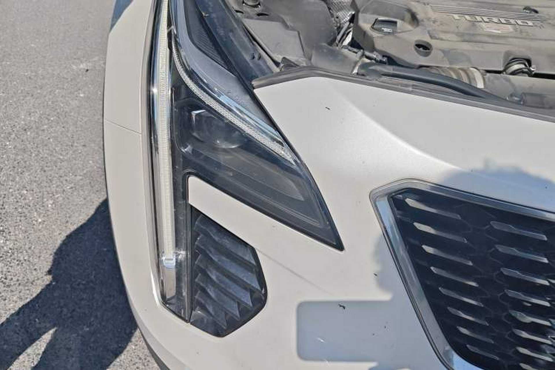 Used Cadillac XT4 2021 28T Two-Wheel Drive Leading Version Right Front Headlight