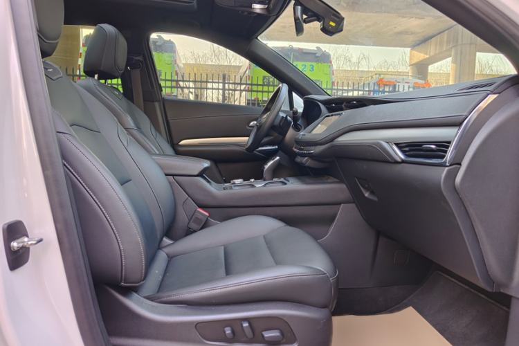 Used Cadillac XT4 2021 28T Two-Wheel Drive Leading Version Right Front Seat
