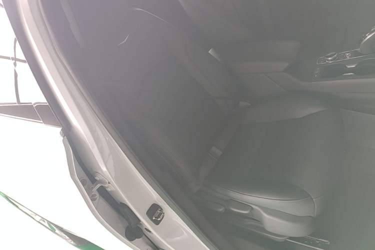 Used Cadillac XT4 2021 28T Two-Wheel Drive Tech Edition Right Front Seat