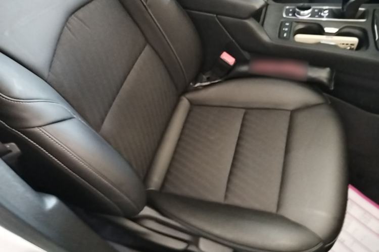 Used Cadillac XT4 2021 28T Two-Wheel Drive Tech Edition Right Front Seat