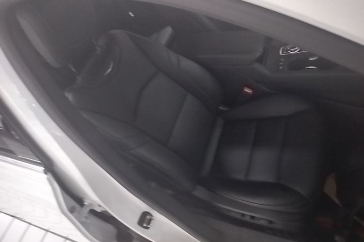 Used Cadillac XT4 2021 28T Two-Wheel Drive Leading Version Right Front Seat