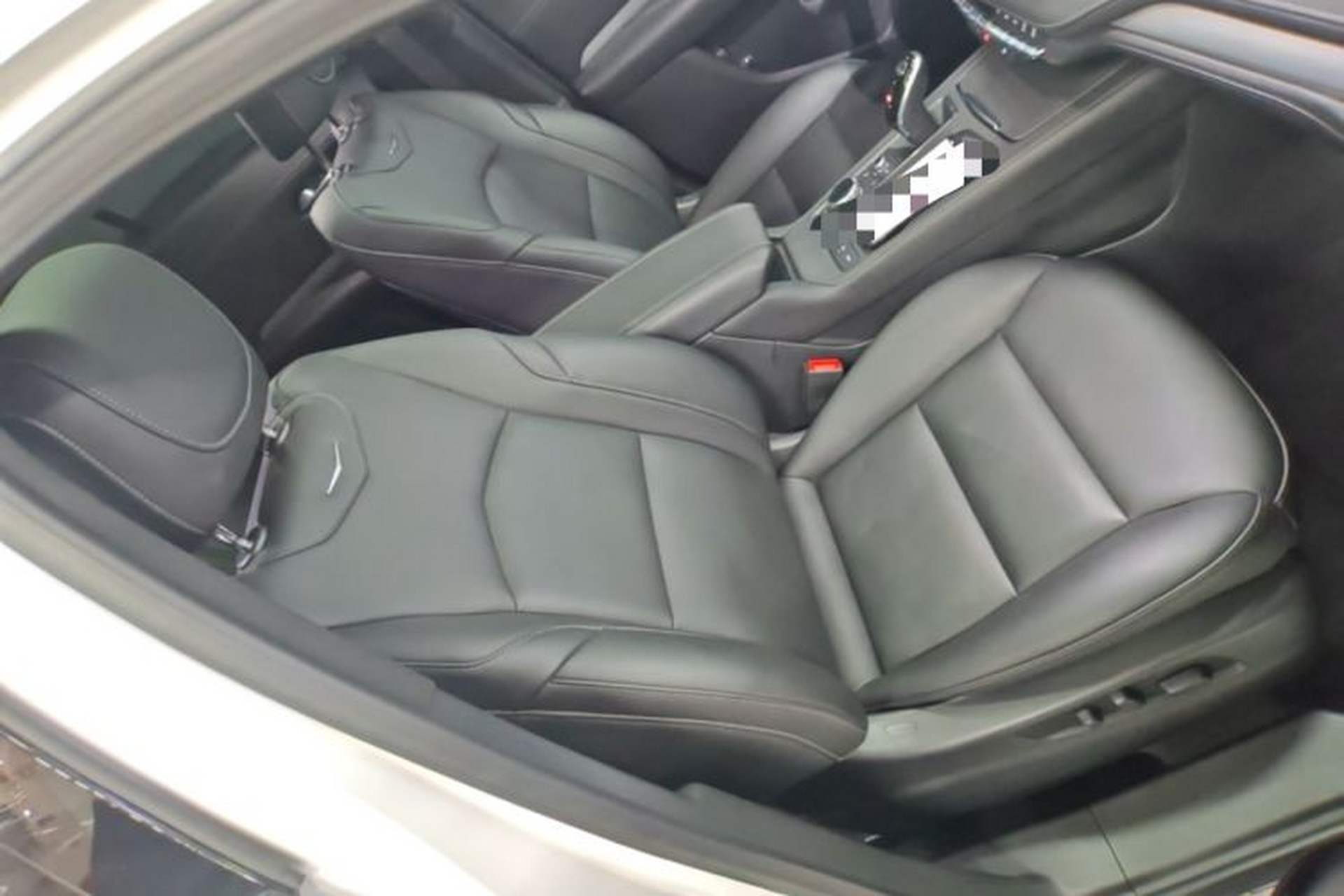 Used Cadillac XT4 2021 28T Two-Wheel Drive Leading Version Right Front Seat