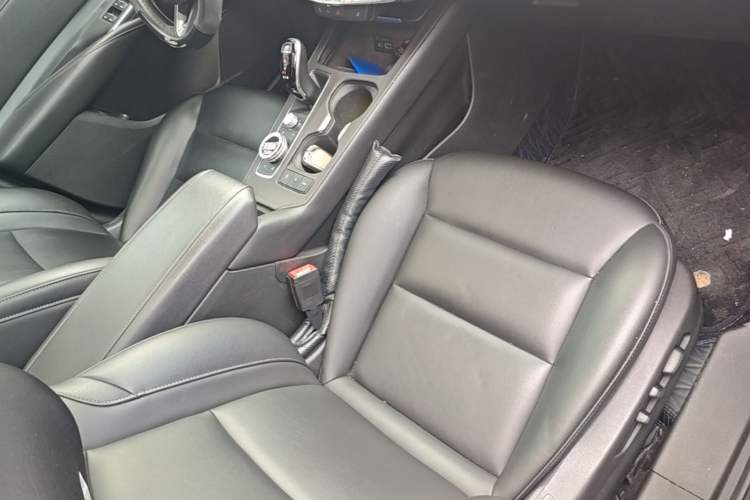 Used Cadillac XT4 2021 28T Two-Wheel Drive Leading Version Right Front Seat
