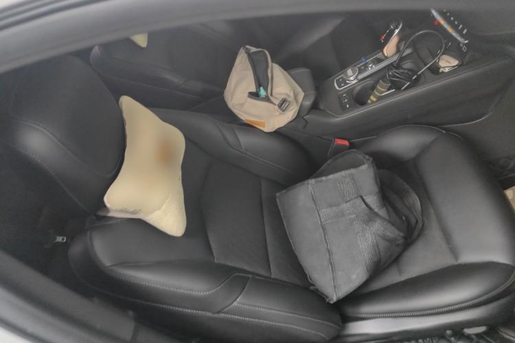 Used Cadillac XT4 2021 28T Two-Wheel Drive Tech Edition Right Front Seat