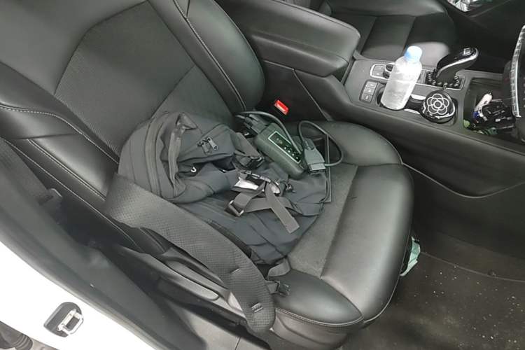 Used Cadillac XT4 2021 28T Two-Wheel Drive Tech Edition Right Front Seat