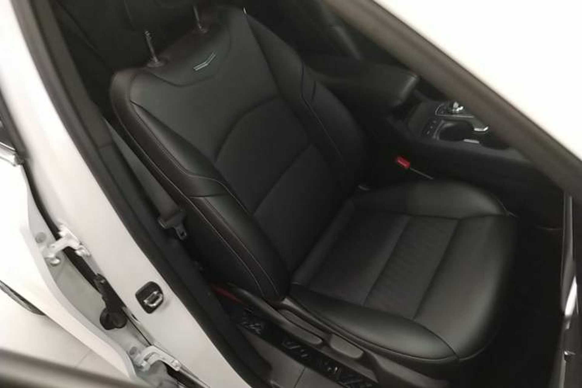 Used Cadillac XT4 2021 28T Two-Wheel Drive Tech Edition Right Front Seat