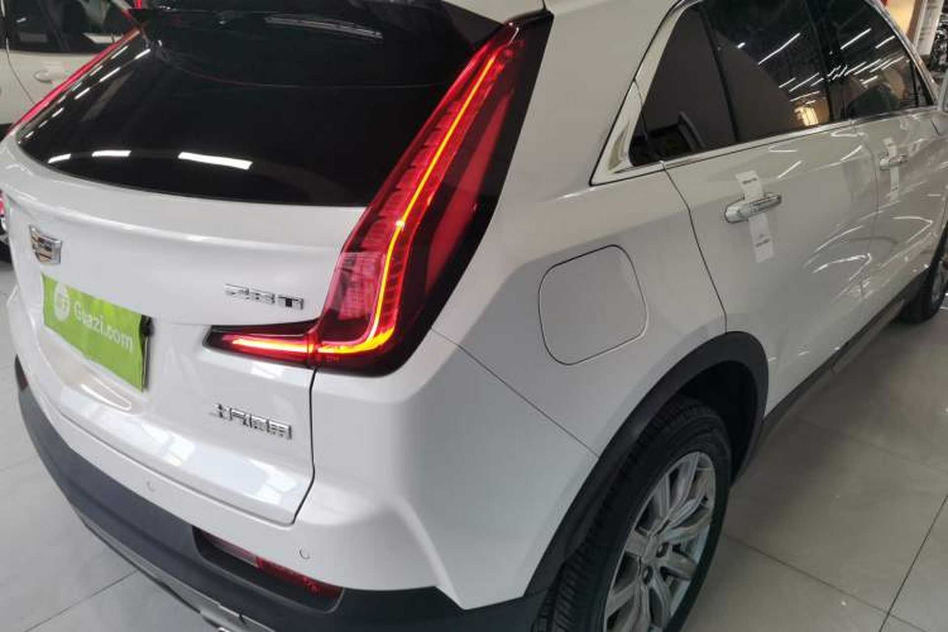 Used Cadillac XT4 2021 28T Two-Wheel Drive Luxury Version Right Rear Taillight