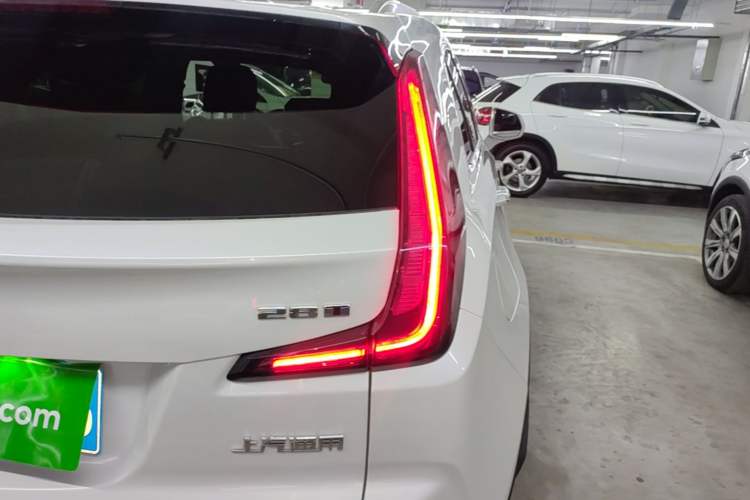 Used Cadillac XT4 2021 28T Two-Wheel Drive Leading Version Right Rear Taillight