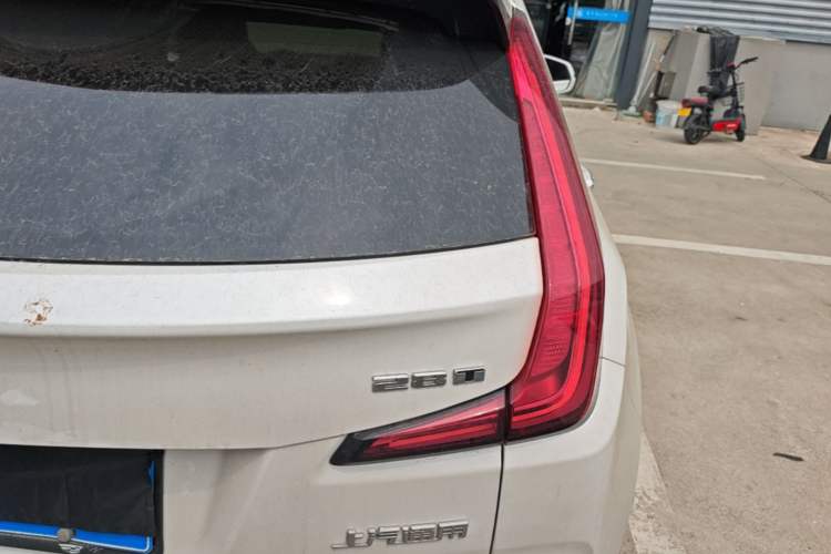 Used Cadillac XT4 2021 28T Two-Wheel Drive Tech Edition Right Rear Taillight
