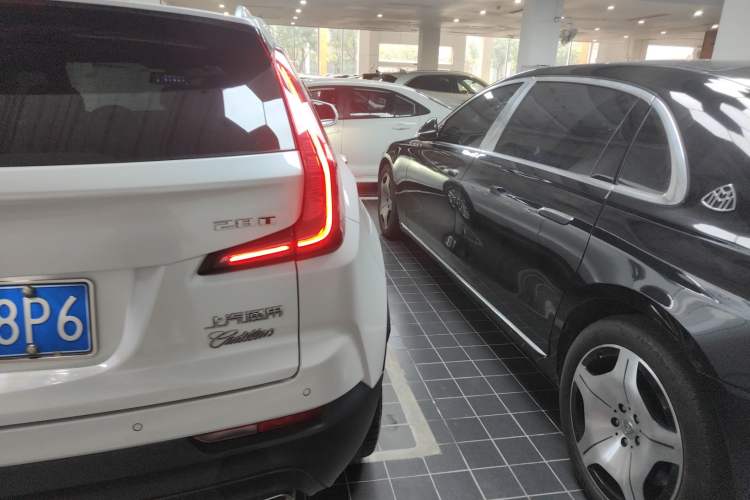 Used Cadillac XT4 2021 28T Two-Wheel Drive Tech Edition Right Rear Taillight