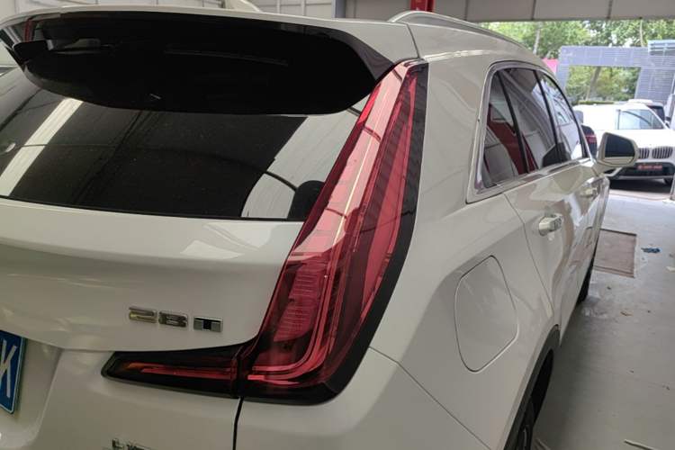 Used Cadillac XT4 2021 28T Two-Wheel Drive Tech Edition Right Rear Taillight