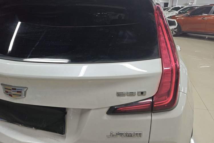 Used Cadillac XT4 2021 28T Two-Wheel Drive Luxury Version Right Rear Taillight