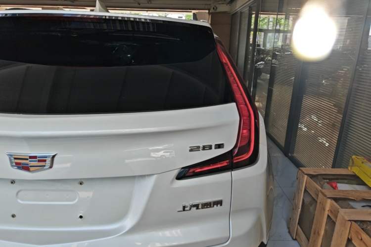 Used Cadillac XT4 2021 28T Two-Wheel Drive Tech Edition Right Rear Taillight