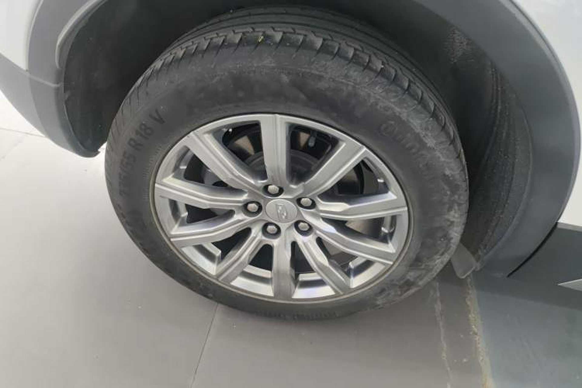 Used Cadillac XT4 2021 28T Two-Wheel Drive Luxury Version Right Rear Wheel Hub