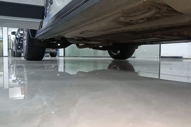 Used Cadillac XT4 2021 28T Two-Wheel Drive Leading Version Right Side Sill