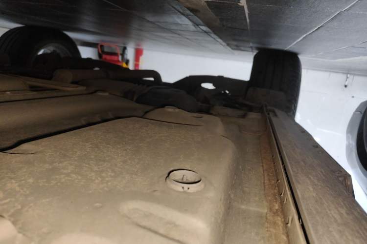 Used Cadillac XT4 2021 28T Two-Wheel Drive Tech Edition Right Side Sill
