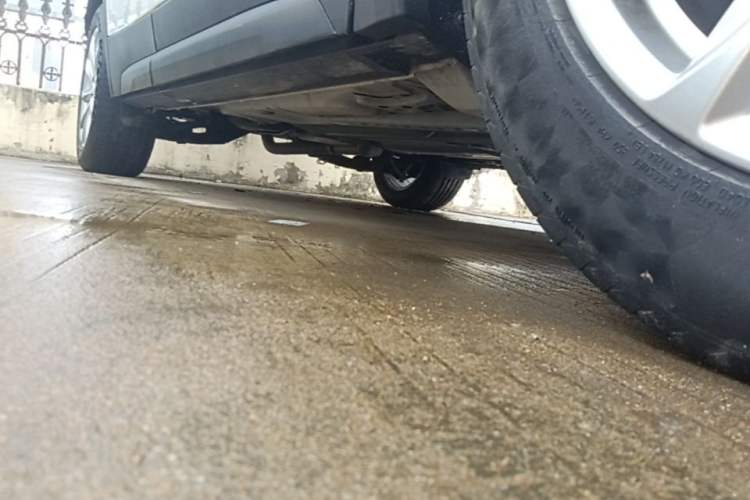 Used Cadillac XT4 2021 28T Two-Wheel Drive Tech Edition Right Side Sill