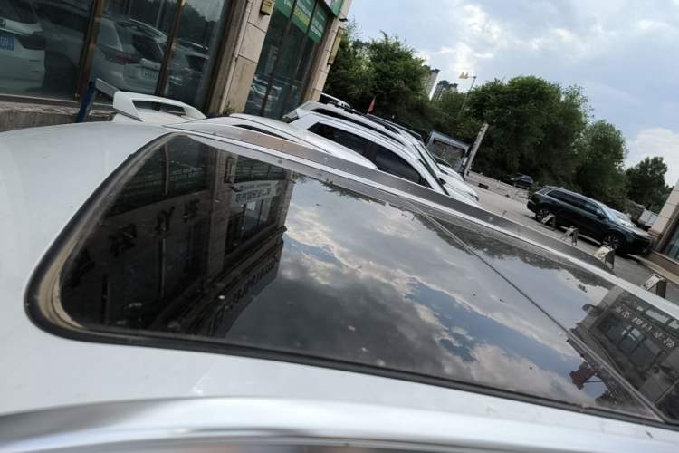 Used Cadillac XT4 2021 28T Two-Wheel Drive Tech Edition Roof