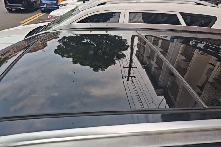 Used Cadillac XT4 2021 28T Two-Wheel Drive Leading Version Roof