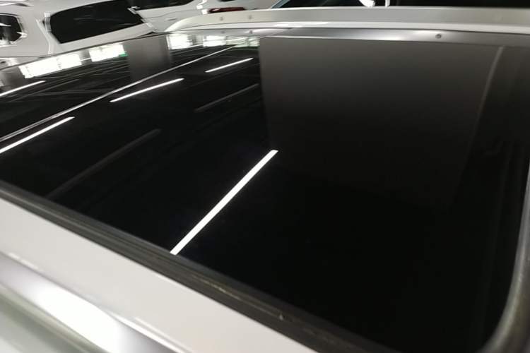 Used Cadillac XT4 2021 28T Two-Wheel Drive Tech Edition Roof