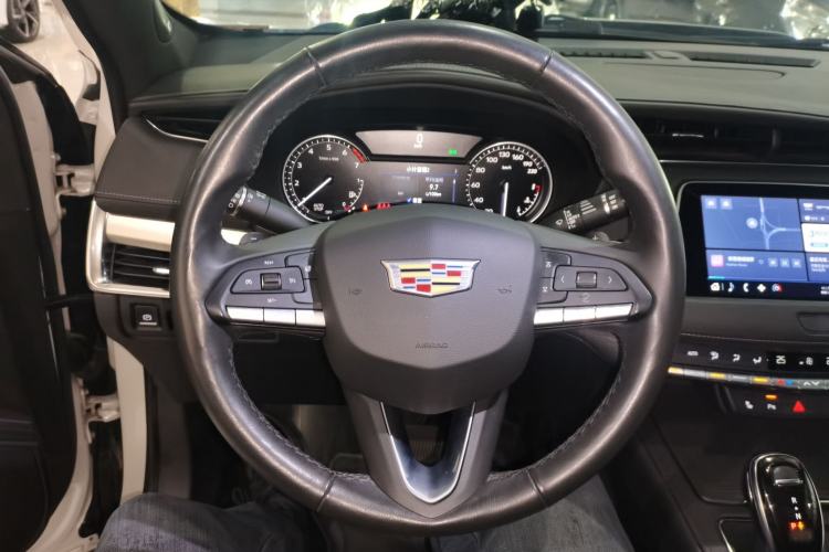 Used Cadillac XT4 2021 28T Two-Wheel Drive Leading Version Steering Wheel