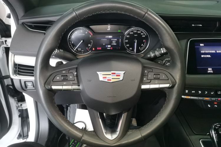 Used Cadillac XT4 2021 28T Two-Wheel Drive Luxury Version Steering Wheel