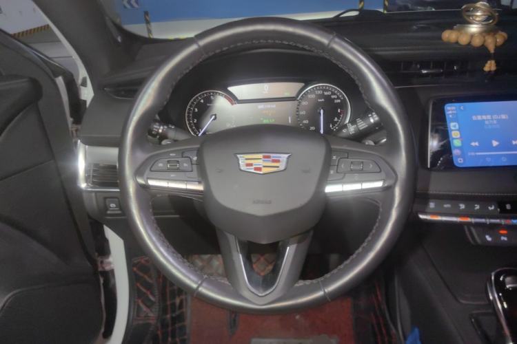 Used Cadillac XT4 2021 28T Two-Wheel Drive Leading Version Steering Wheel