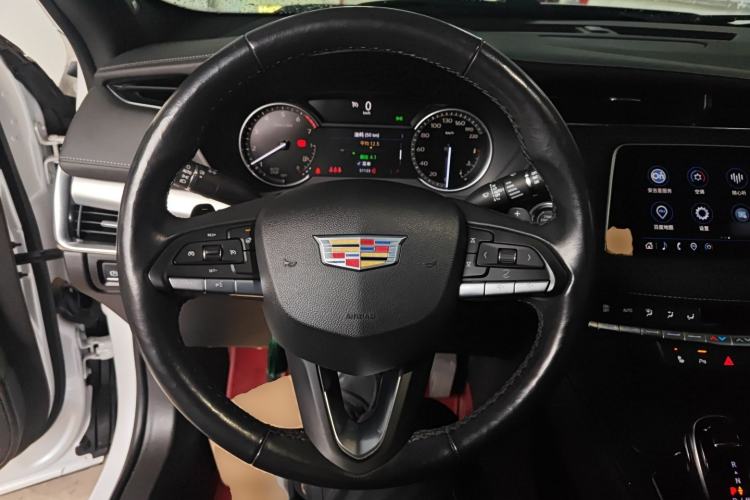 Used Cadillac XT4 2021 28T Two-Wheel Drive Leading Version Steering Wheel