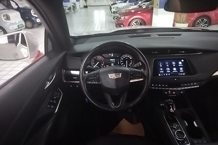 Used Cadillac XT4 2021 28T Two-Wheel Drive Leading Version Steering Wheel