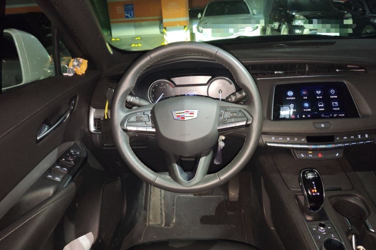 Used Cadillac XT4 2021 28T Two-Wheel Drive Leading Version Steering Wheel