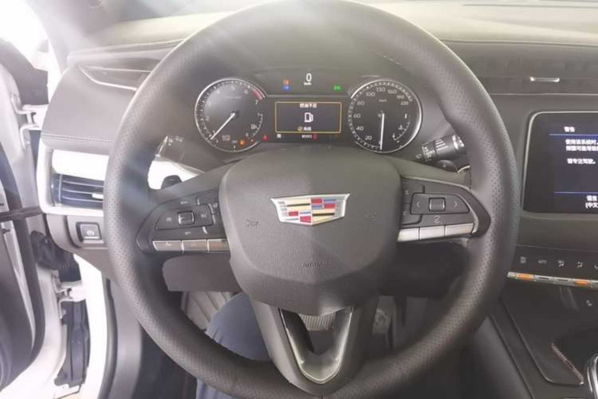 Used Cadillac XT4 2021 28T Two-Wheel Drive Leading Version Steering Wheel