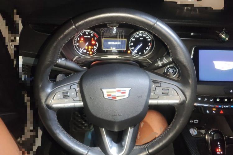 Used Cadillac XT4 2021 28T Two-Wheel Drive Leading Version Steering Wheel