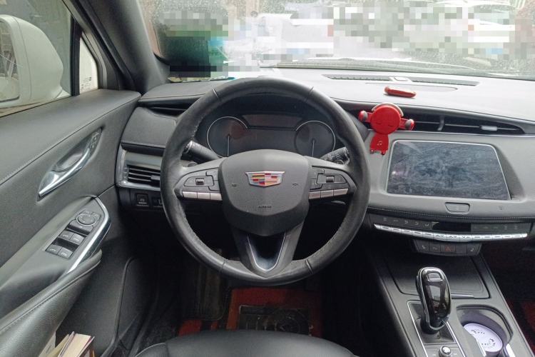 Used Cadillac XT4 2021 28T Two-Wheel Drive Luxury Version Steering Wheel