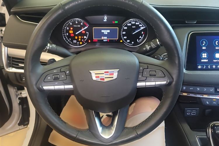 Used Cadillac XT4 2021 28T Two-Wheel Drive Leading Version Steering Wheel