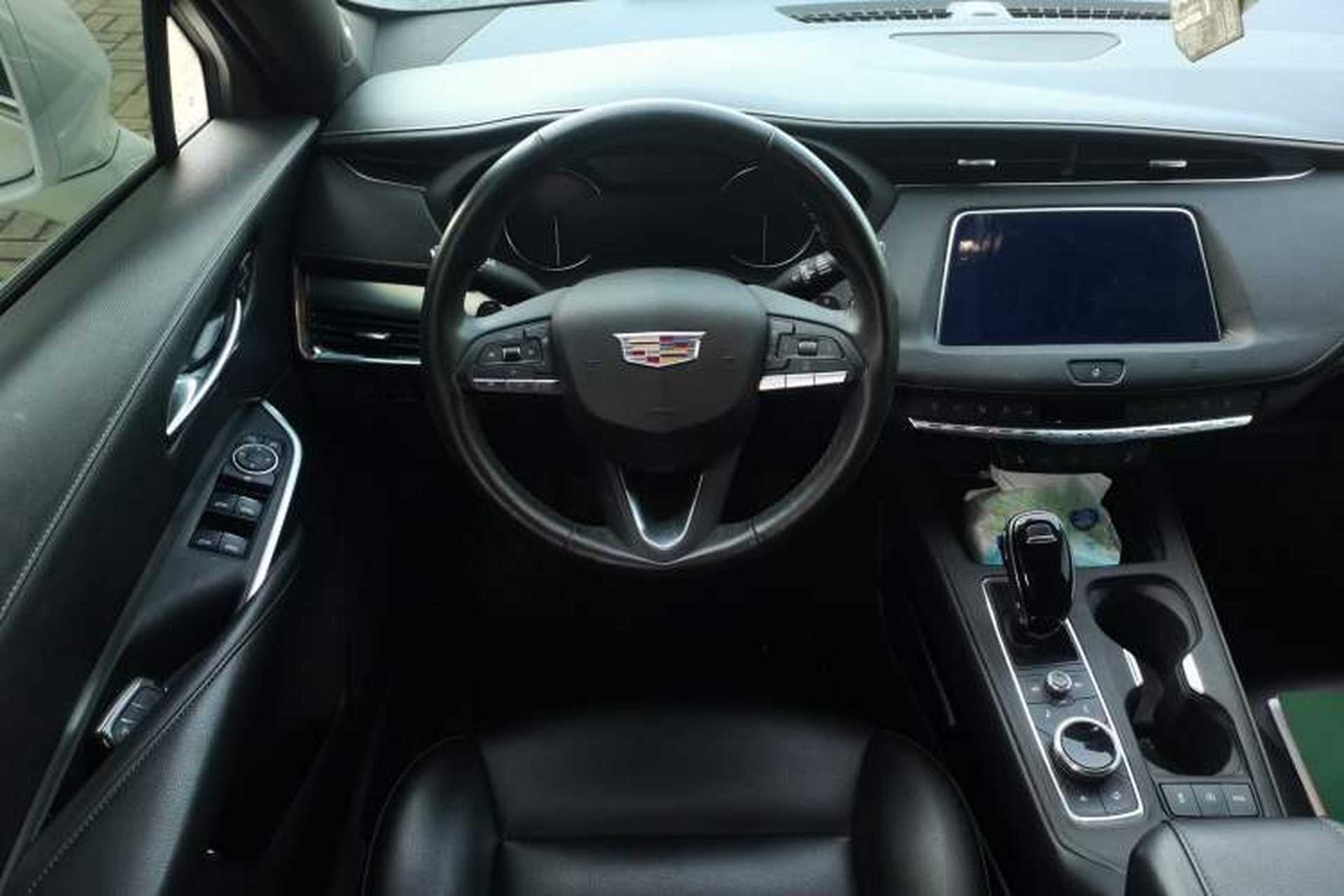 Used Cadillac XT4 2021 28T Two-Wheel Drive Leading Version Steering Wheel