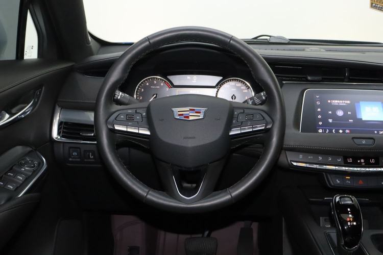 Used Cadillac XT4 2021 28T Two-Wheel Drive Leading Version Steering Wheel