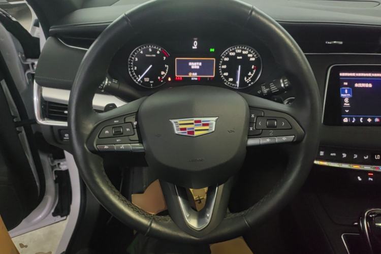 Used Cadillac XT4 2021 28T Two-Wheel Drive Leading Version Steering Wheel